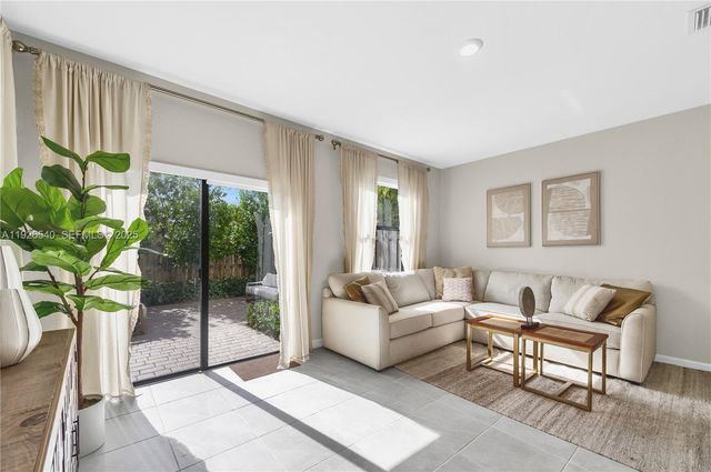 12972 SW 233rd Ter, Homestead, FL 33032