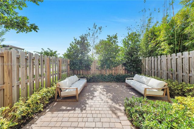 12972 SW 233rd Ter, Homestead, FL 33032