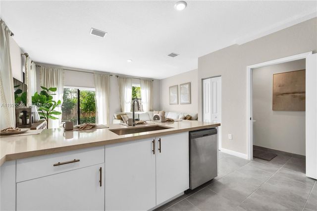 12972 SW 233rd Ter, Homestead, FL 33032