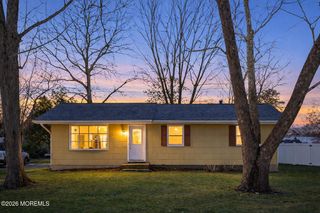 1124 Spray Avenue, Beachwood, NJ 08722