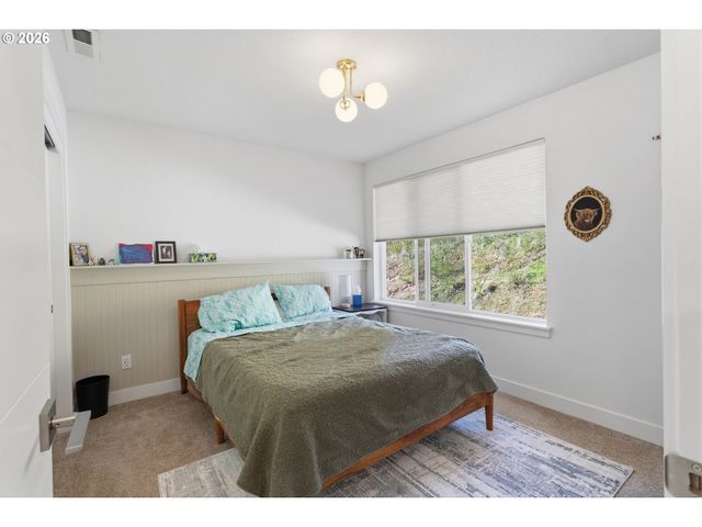 10531 Se 162ND Ave, Happy Valley, OR 97086