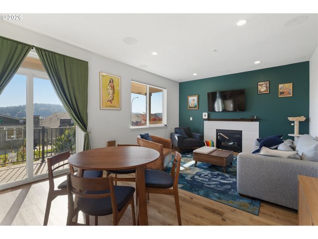 10531 Se 162ND Ave, Happy Valley, OR 97086