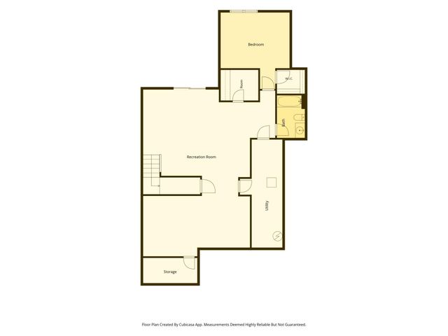 1192 Maple Lane W, Roseville, MN 55113