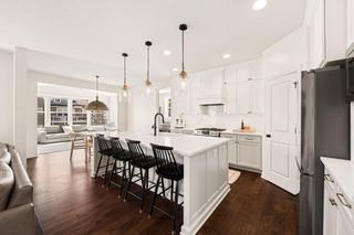 1192 Maple Lane W, Roseville, MN 55113