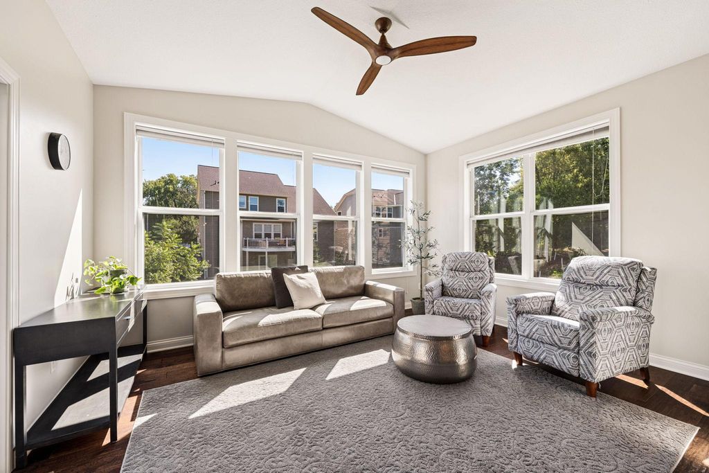 1192 Maple Lane W, Roseville, MN 55113 — photo 4