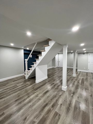 680 Reservoir St, Holden, MA 01520