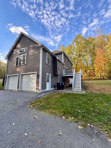 680 Reservoir St, Holden, MA 01520