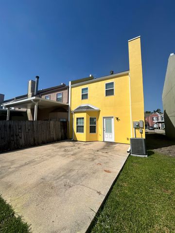 208 Rue De Iberville, Houma, LA 70360