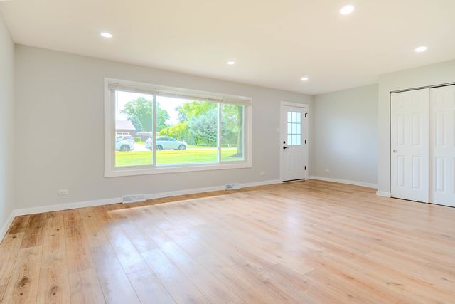 936 Cuyahoga Drive, Bartlett, IL 60103