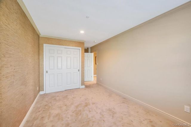 1 Portico Court 300, Great Neck, NY 11021