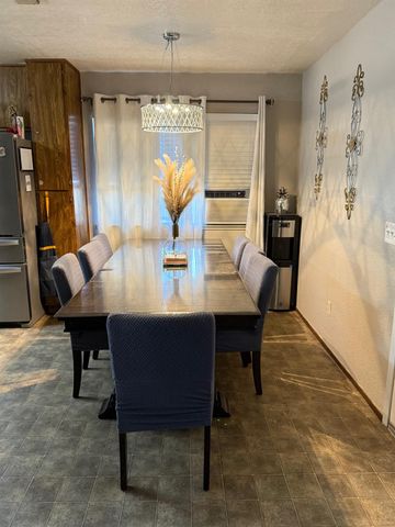 1521 Harvest Dr, Ripon, CA 95366
