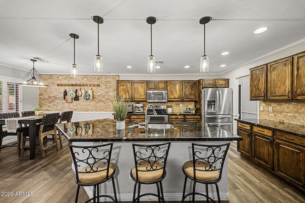 5796 W WINDROSE Drive, Glendale, AZ 85304 — photo 4