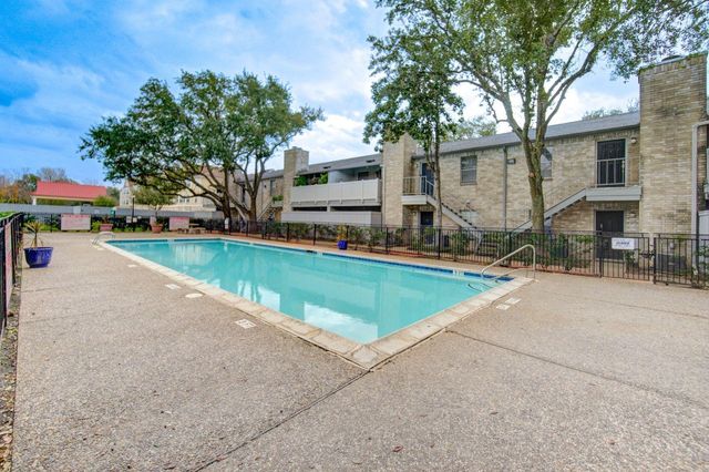 10729 Braes Bend Drive, Houston, TX 77071