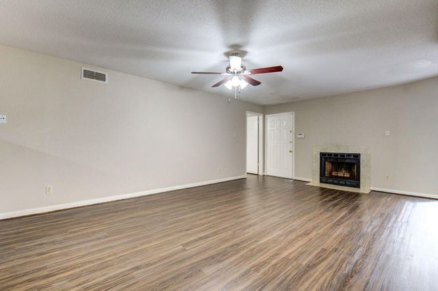 10729 Braes Bend Drive, Houston, TX 77071