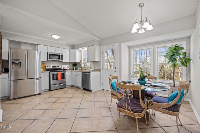 220 Dulcimer Lane, Zebulon, NC 27597