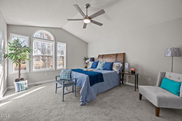 220 Dulcimer Lane, Zebulon, NC 27597