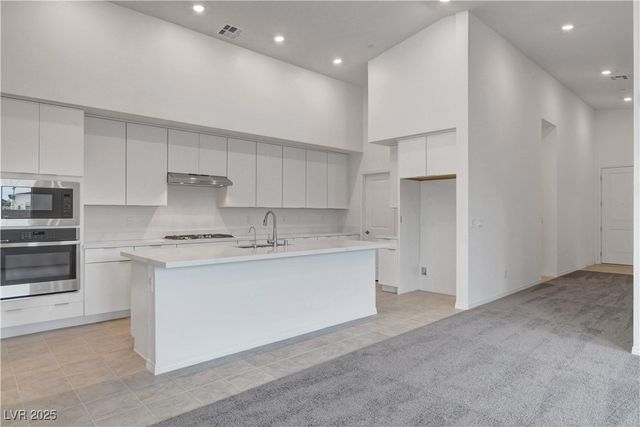 85 Sarabeth Street, Las Vegas, NV 89138