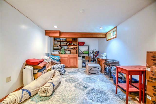 1708 Duchess, Kettering, OH 45420