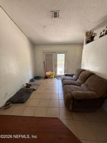 45 MINT Circle, Middleburg, FL 32068