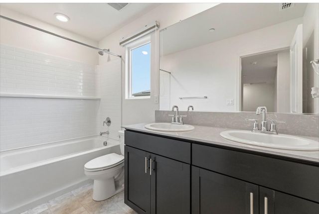 1462 W Randy Court, Fowler, CA 93625