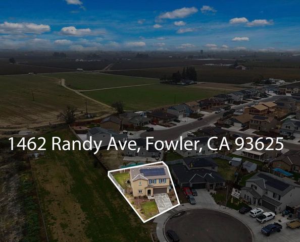 1462 W Randy Court, Fowler, CA 93625