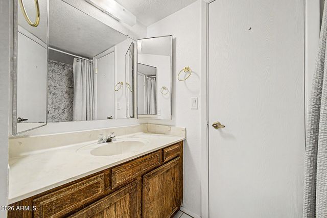 2040 S LONGMORE Street 40, Mesa, AZ 85202