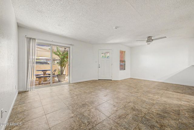 2040 S LONGMORE Street 40, Mesa, AZ 85202