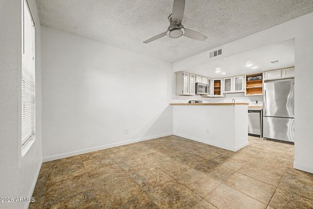 2040 S LONGMORE Street 40, Mesa, AZ 85202