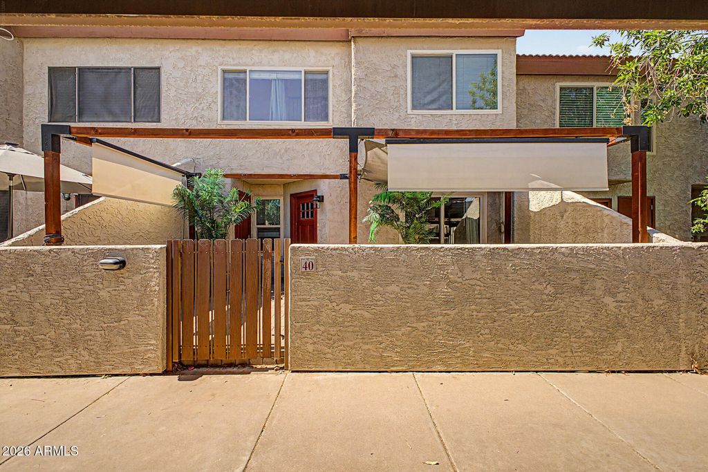 2040 S LONGMORE Street 40, Mesa, AZ 85202
