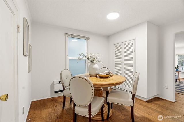 921 N 50th Street, Seattle, WA 98103