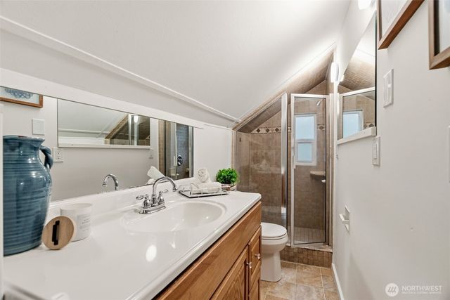 921 N 50th Street, Seattle, WA 98103