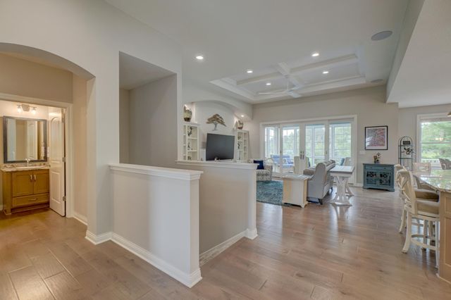 11322 Latrobe Lane N, Lake Elmo, MN 55042