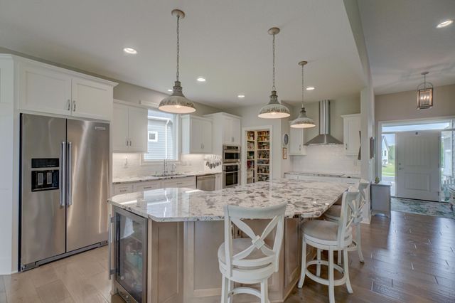 11322 Latrobe Lane N, Lake Elmo, MN 55042