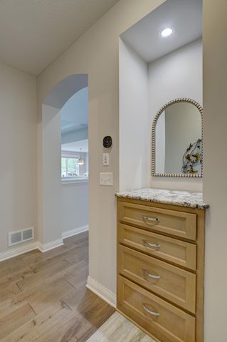 11322 Latrobe Lane N, Lake Elmo, MN 55042