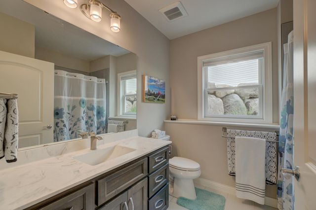 11322 Latrobe Lane N, Lake Elmo, MN 55042