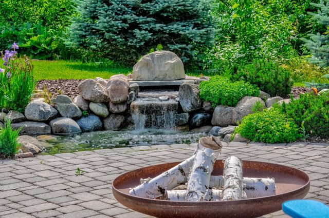 11322 Latrobe Lane N, Lake Elmo, MN 55042