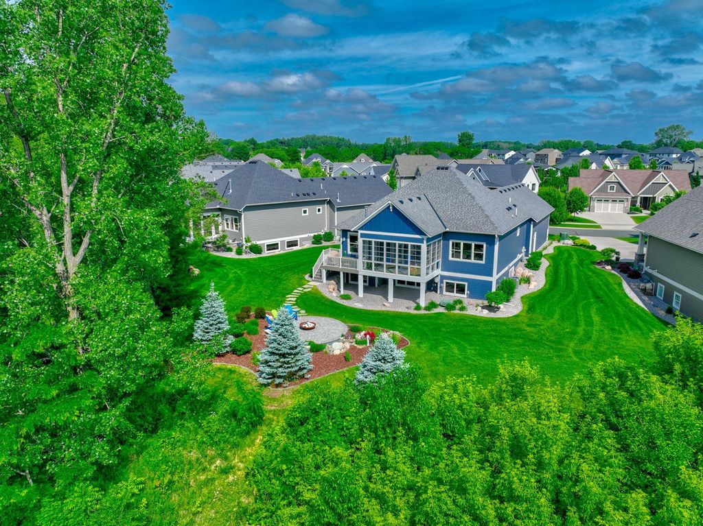 11322 Latrobe Lane N, Lake Elmo, MN 55042