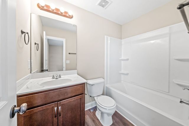 1760 Springwater Drive A, Clarksville, TN 37042