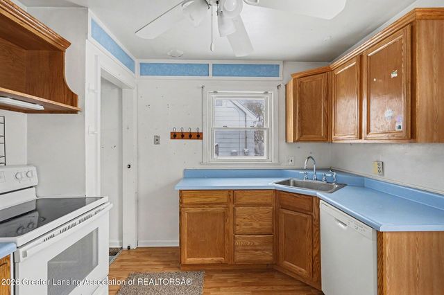 2619 Lasalle Boulevard, Lansing, MI 48912