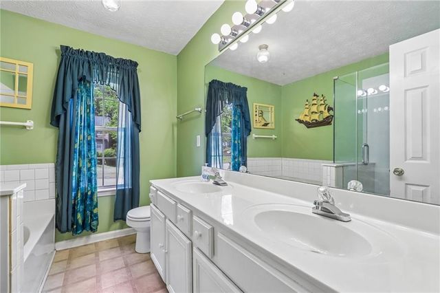 1068 Shadow Lake Drive, Lithonia, GA 30058