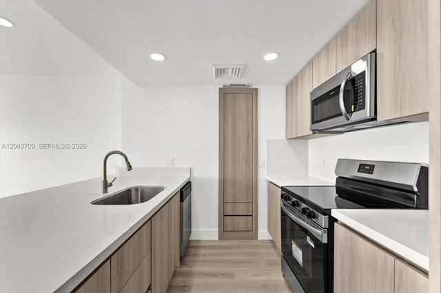 2451 Brickell Avenue 14C, Miami, FL 33129