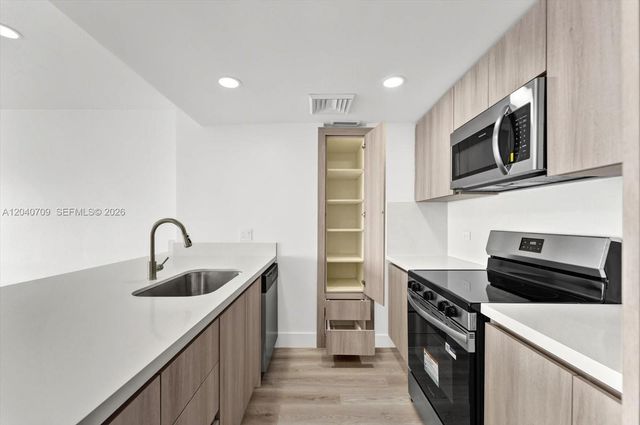 2451 Brickell Avenue 14C, Miami, FL 33129