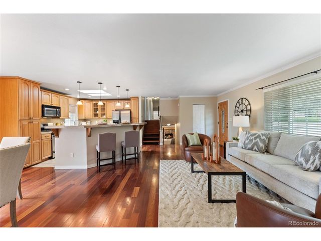 211 Westcott Ave, Colorado Springs, CO 80906