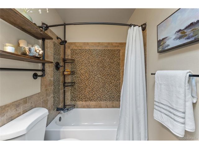 211 Westcott Ave, Colorado Springs, CO 80906