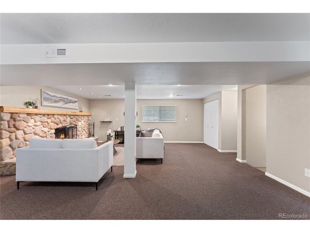 211 Westcott Ave, Colorado Springs, CO 80906