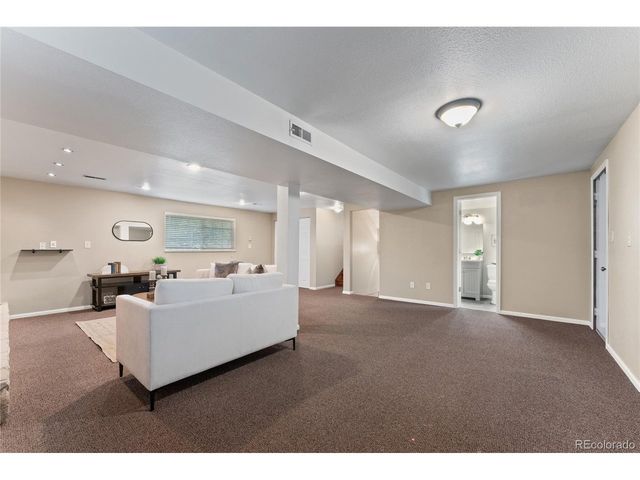211 Westcott Ave, Colorado Springs, CO 80906