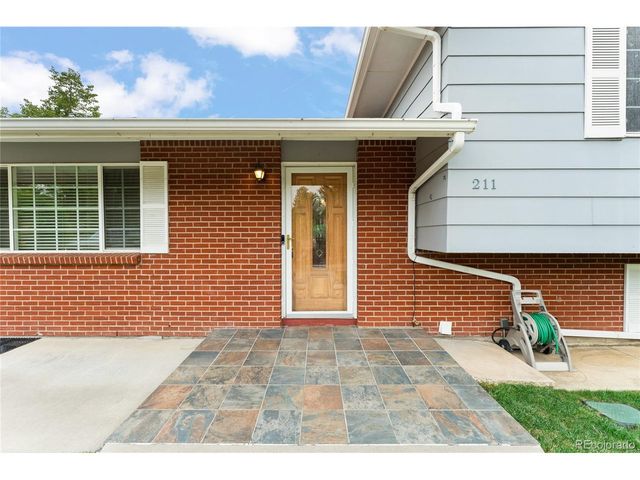211 Westcott Ave, Colorado Springs, CO 80906