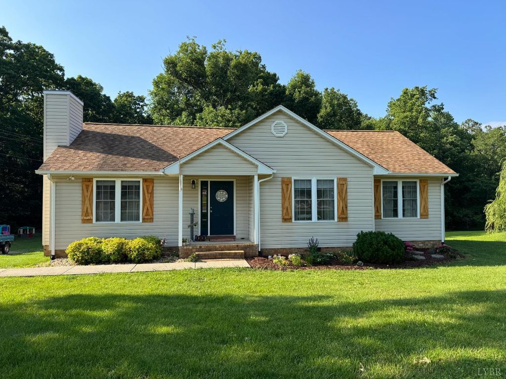 4375 Pumping Station Road, Appomattox, VA 24522