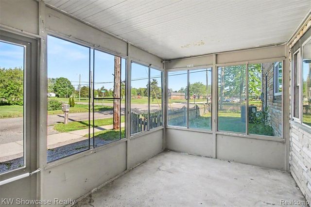 349 W Livingston Road, Highland, MI 48357