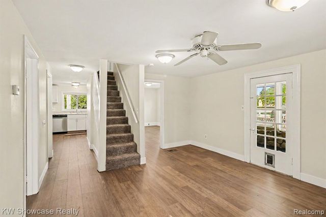 349 W Livingston Road, Highland, MI 48357